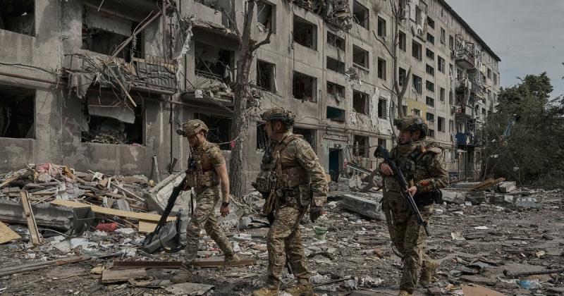 Покровськ на грані краху: яка насправді критична ситуація для Збройних Сил України і які перспективи розвитку подій?