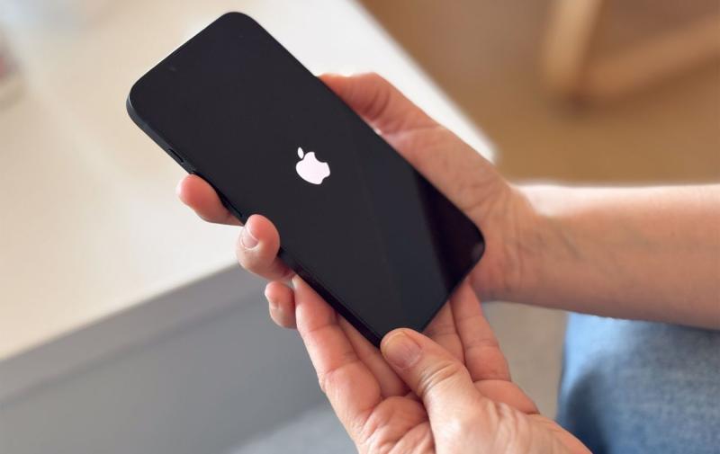 Чи варто побоюватися шпигунських дронів? В Росії розглядають можливість добового відключення мобільного інтернету.