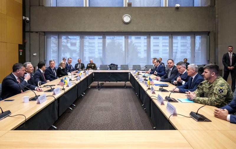 Мирний план Дональда Трампа для України був скорочений майже на третину, повідомляє Financial Times.