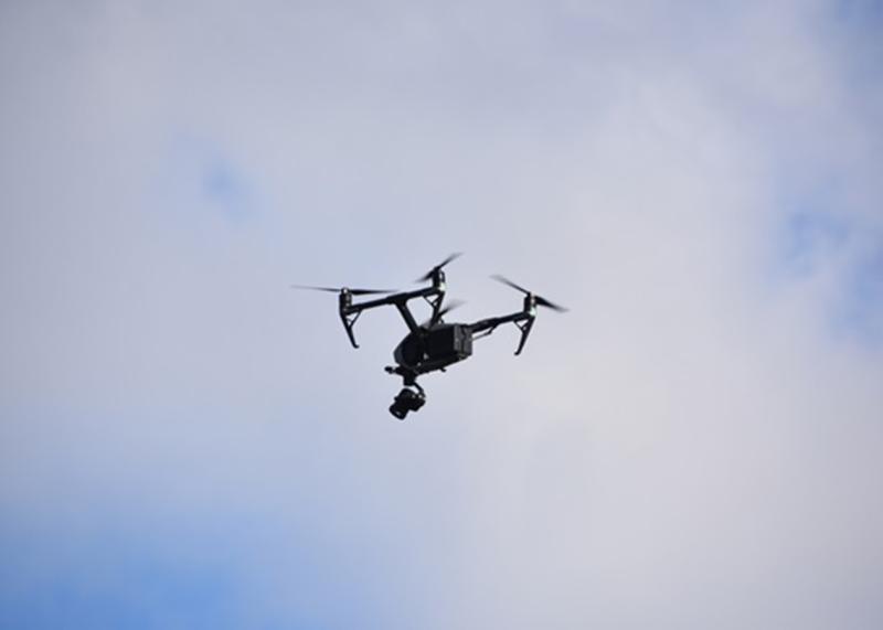 У Сумській області безпілотники вчинили напад на цивільні автомобілі, внаслідок чого є жертви.