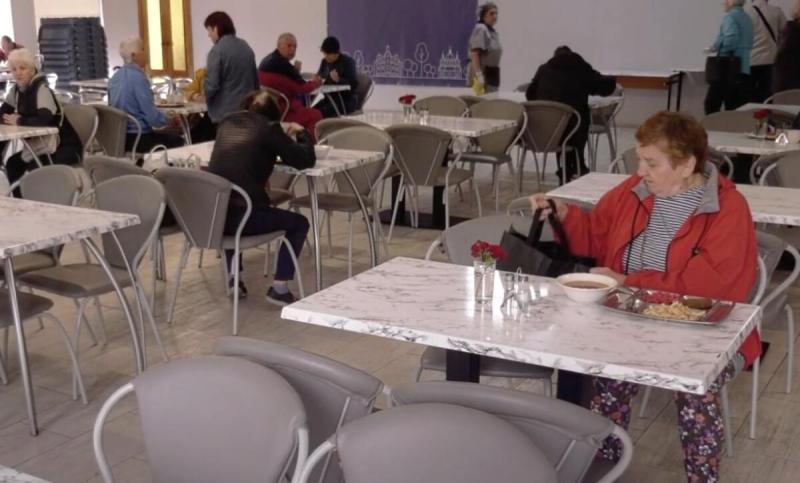 Безкоштовні ресурси для внутрішньо переміщених осіб та пенсіонерів у Дніпрі: хто має право на допомогу та як її отримати.