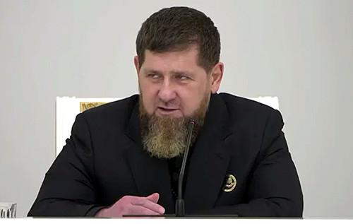 Кадиров був терміново госпіталізований у Москві: він вже тиждень не з'являється на світських заходах, повідомляють засоби масової інформації.