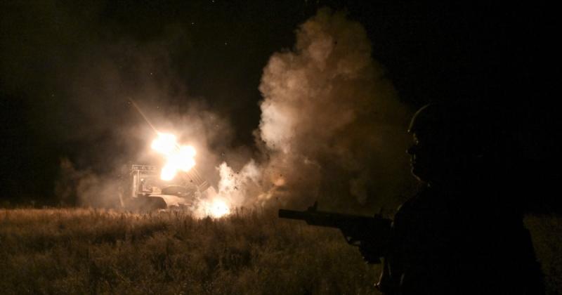 З початку доби на лінії фронту зафіксовано більше 100 бойових сутичок, повідомляє Генеральний штаб.