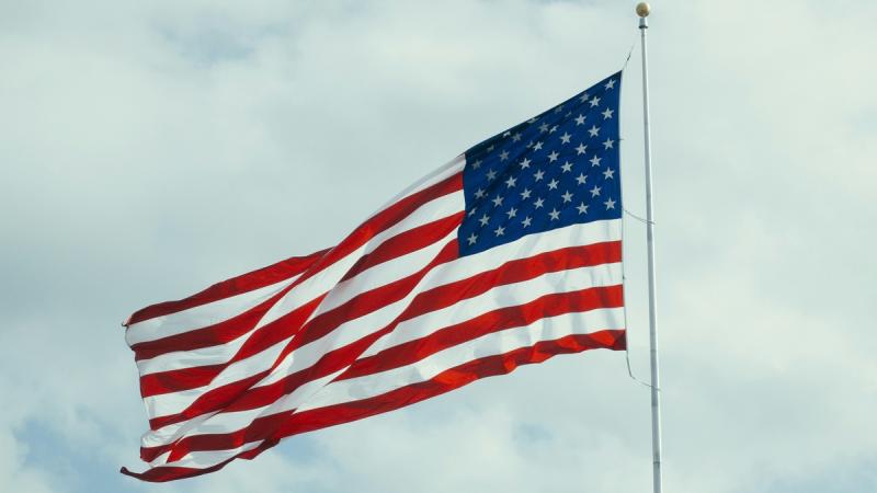 США приостанавливают выдачу виз для граждан России, согласно сообщениям СМИ.