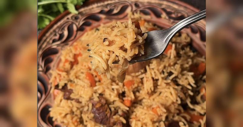 Таємниця досконалого плову: як створити пухкий і запашний рис.