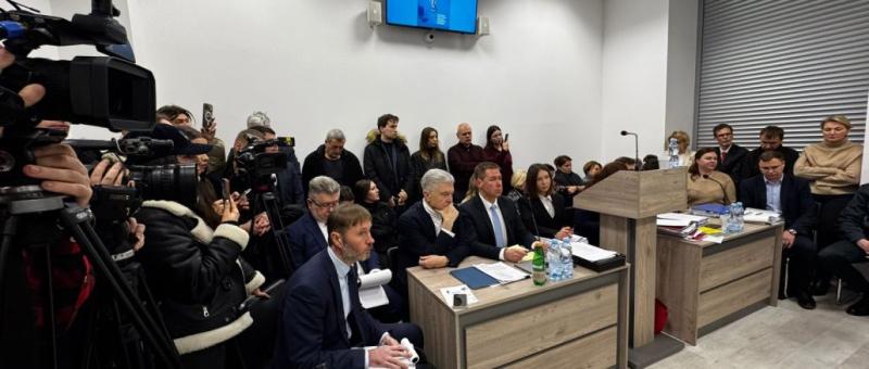 Порошенко висловився щодо протизаконних санкцій: уряд затримує судовий розгляд.