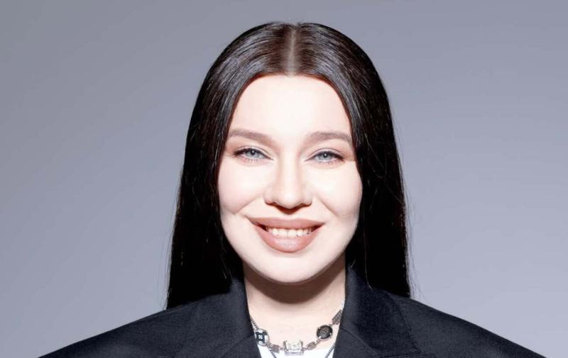 Співачка, яку звинувачують у зраді, Йолка вирішила відмовитися від українського паспорта: подробиці ситуації.