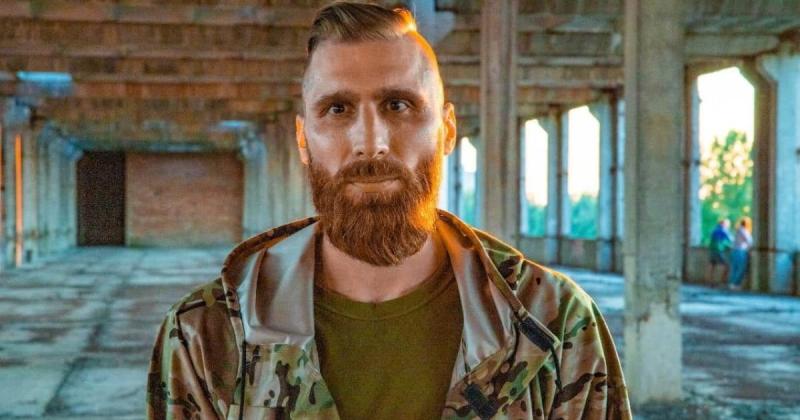 Новий роман Вишебаби викликав чималий резонанс: його колишня дружина відкрила болючі подробиці їхніх стосунків, заявивши: 