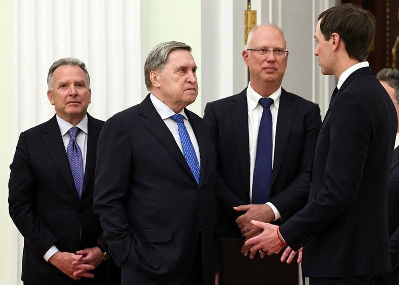 США і Росія ведуть переговори щодо продовження ядерної угоди, повідомляють ЗМІ.