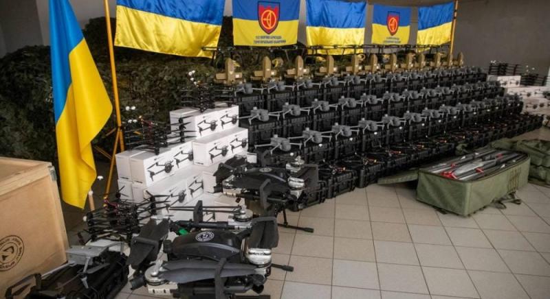 Київська громада передала 112-й бригаді ТрО близько 2000 безпілотників та станцій управління, повідомив Кличко.