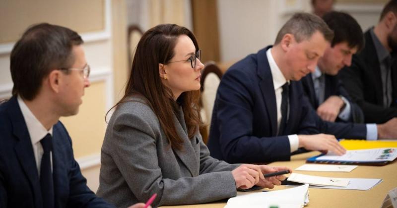 Уряд оголосив, що на українських автозаправних станціях є достатня кількість пального. -- Delo.ua