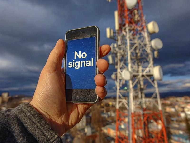 Слідом за Москвою: жителі Санкт-Петербурга вражені – там також відключили інтернет.