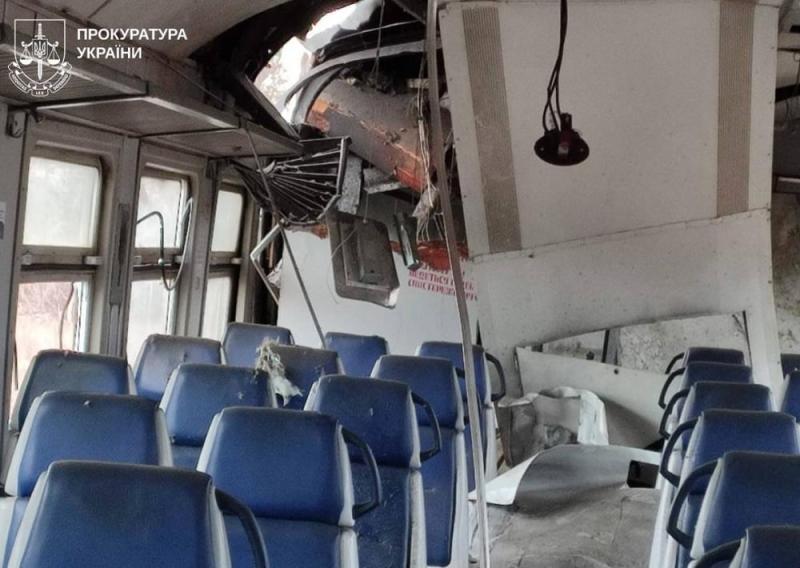 Харківська область в скорботі: Росія завдала фатального удару FVP-дроном по електричці.