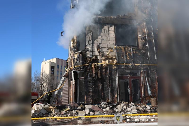 Двоє осіб отримали поранення внаслідок атаки загарбників у Харкові: поліція документує наслідки - Новини Весь Харків.