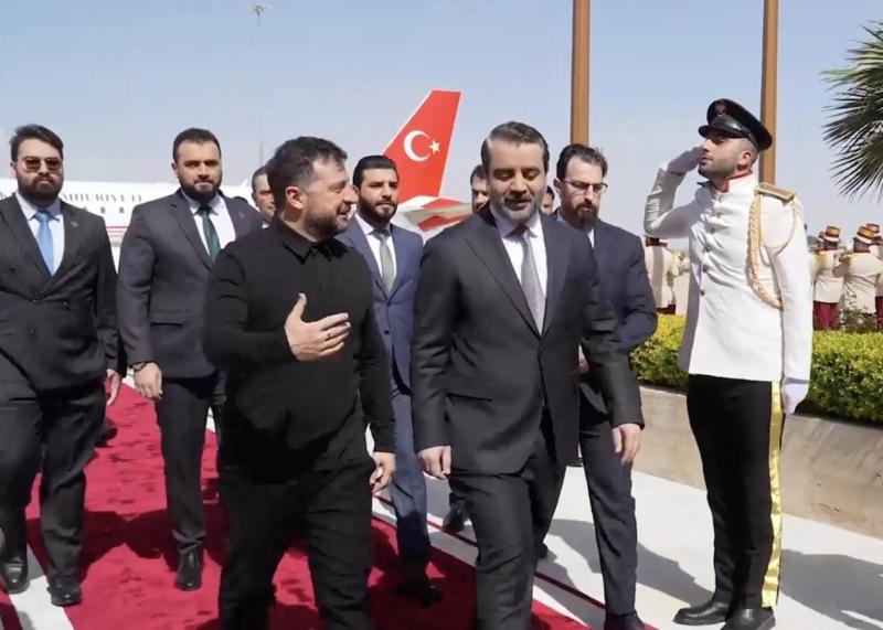 Союз, який переосмислить глобальну геополітику: які результати візиту Зеленського до Туреччини та Сирії.