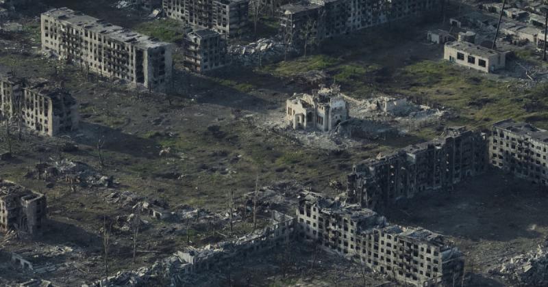 Руйнівні наслідки: Державна прикордонна служба України продемонструвала, як виглядає Часів Яр після бойових дій - Новини bigmir)net.