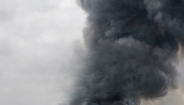 Сили оборони атакували нафтовий термінал, насосну станцію для нафти та три склади з боєприпасами противника.