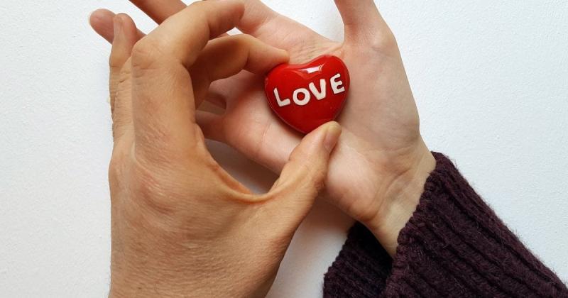 Психологічний тест за 5 секунд: виявте, що стримує вас у любовних стосунках.