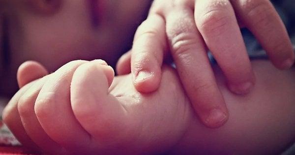 Суд вирішив підвищити строк ув'язнення для 72-річного мешканця Чернівців через його злочинні дії, пов'язані з розбещенням неповнолітньої особи.