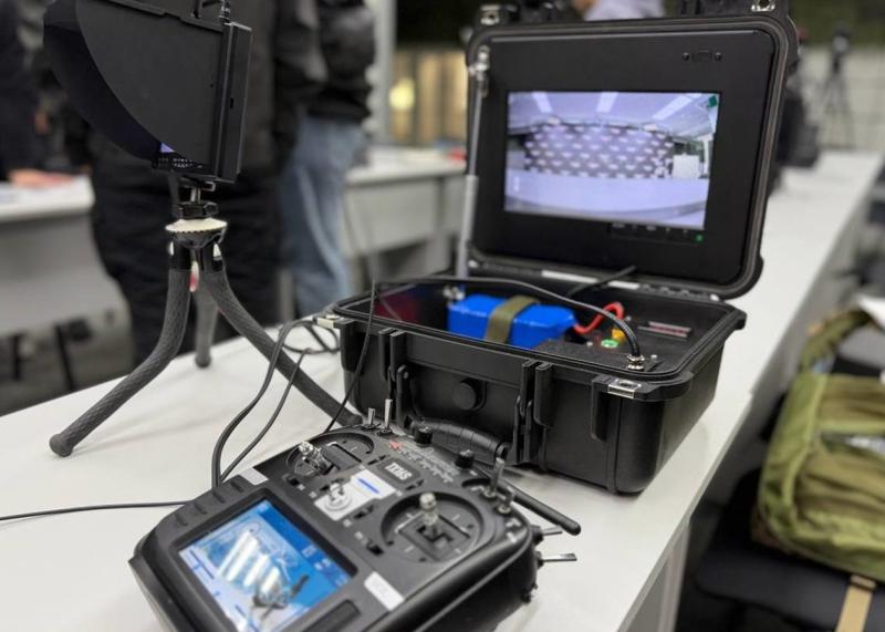 Міністерство оборони вперше запроваджує універсальну наземну платформу для безпілотників.