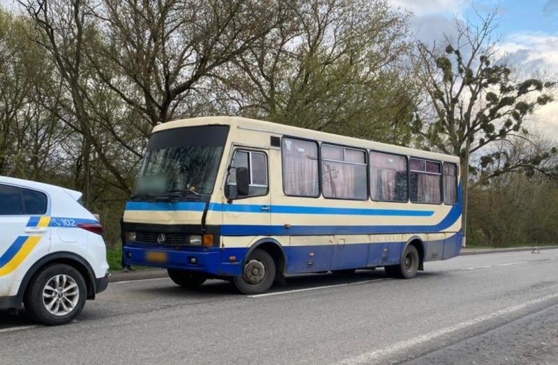 У передмісті Харкова автобус наїхав на пішохода, який, на жаль, помер у лікарні - Новини Весь Харків.