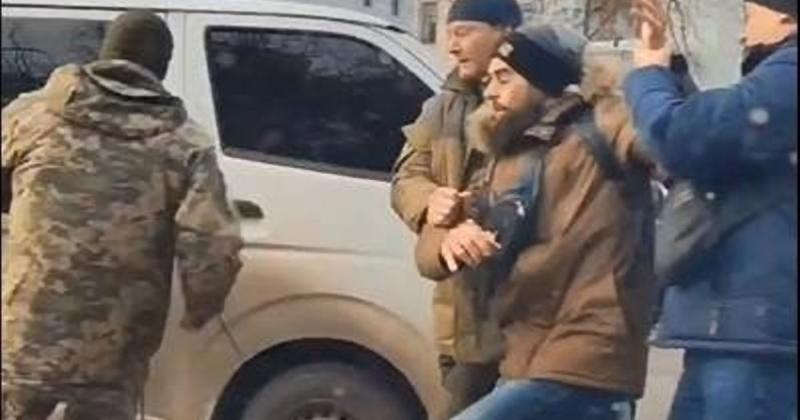 Офіс військового омбудсмана підкреслює, що військові територіальні центрі комплектування не повинні брати участь у примусовій мобілізації.