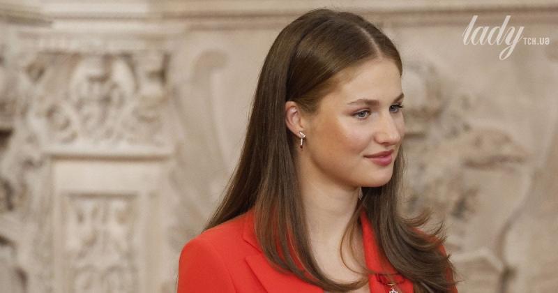 Іспанський королівський палац оприлюднив інформацію щодо подальшого навчання принцеси Леонор.